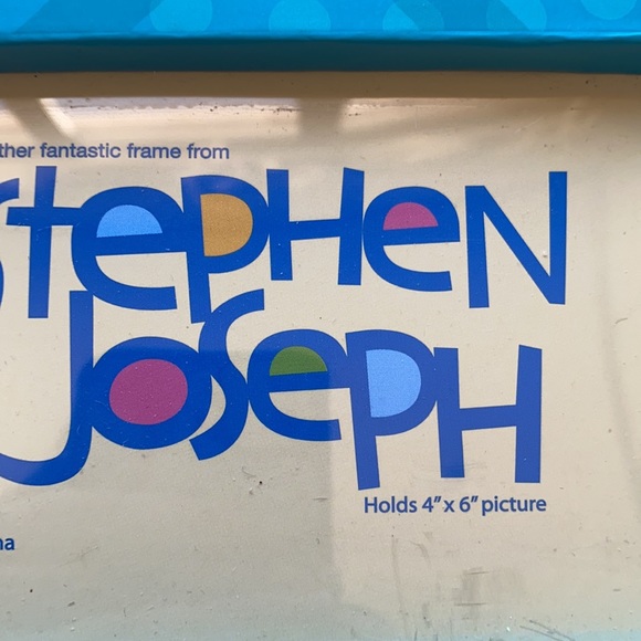 Stephen Joseph picture frame holds 4”x6” picture - Picture 2 of 11